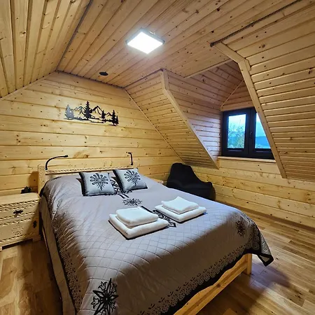 Willa Velo Active & Frydman